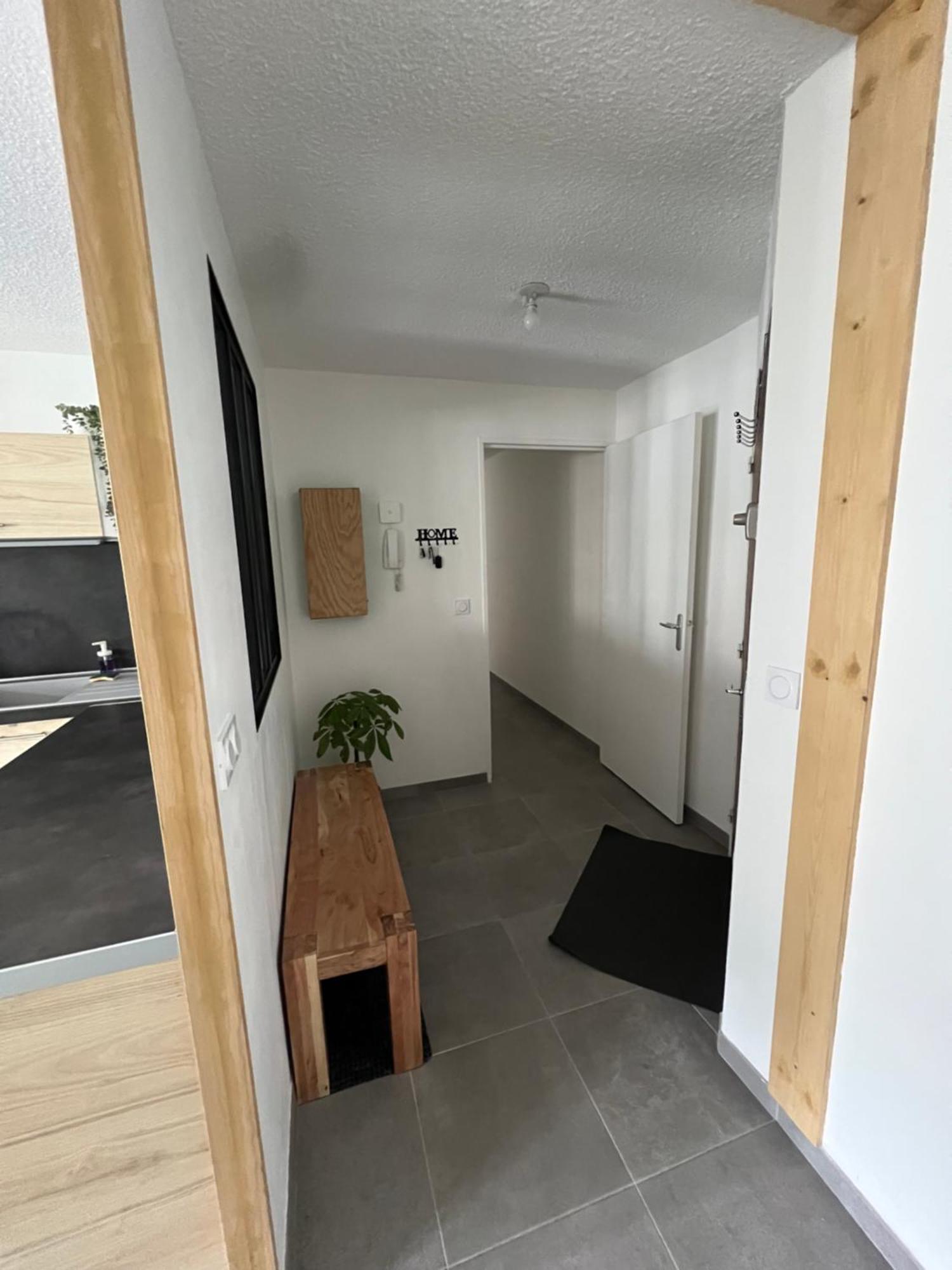 Spacieux Et Confortable - Centre Ville De Briancon - Serre-Chevalier - Garage Et Wifi Екстериор снимка
